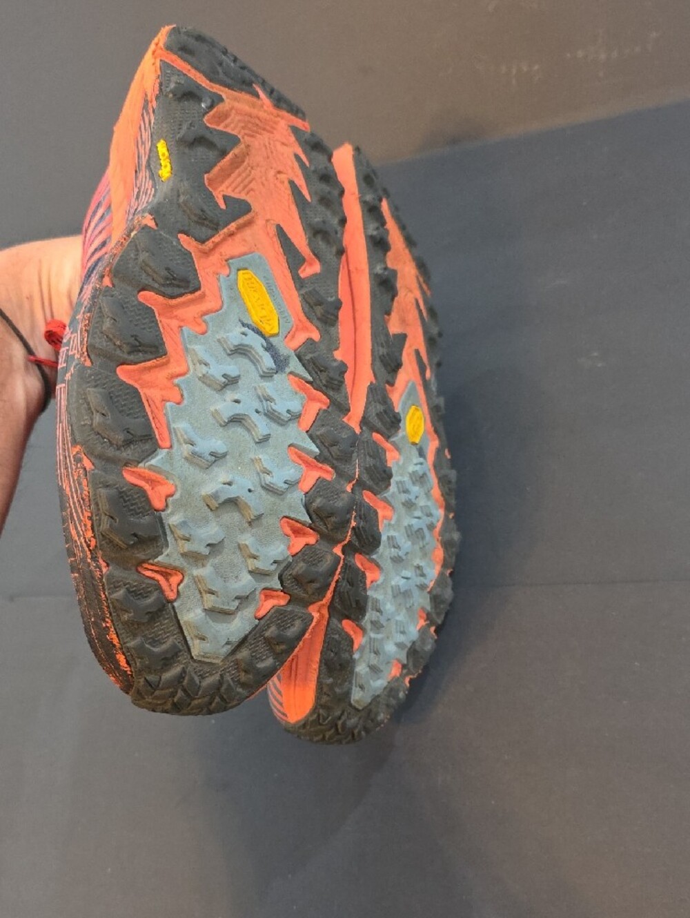 Hoka Speedgoat 4 Vibram Men's Athletic Shoes in Orange and Blue/Black Size 9.5 - Picture 10 of 10